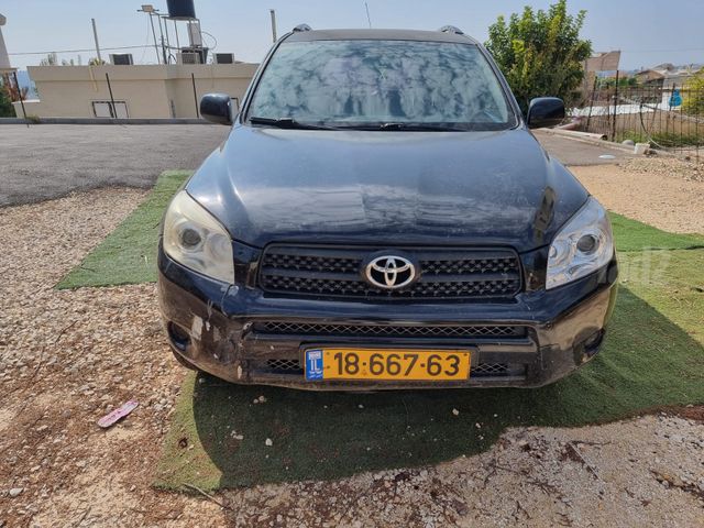 מודעת רכב טויוטה RAV4