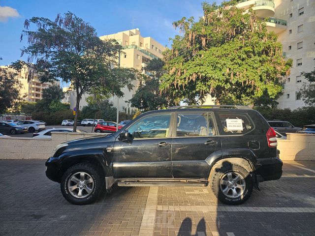 מודעת רכב טויוטה לנד קרוזר