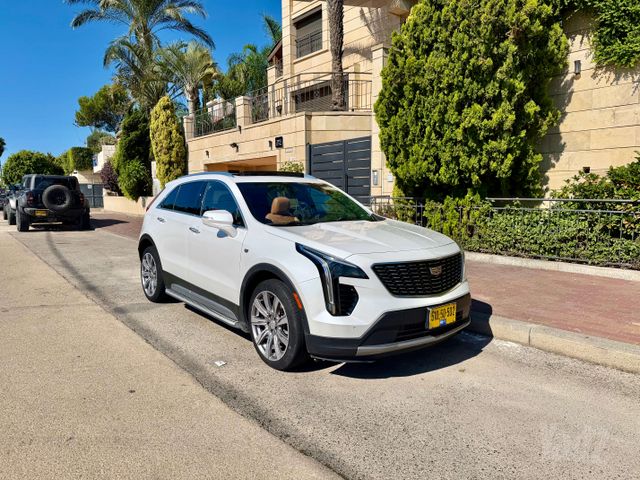 מודעת רכב קאדילק XT4