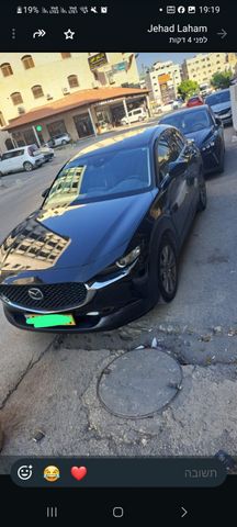 מודעת רכב מאזדה CX-30