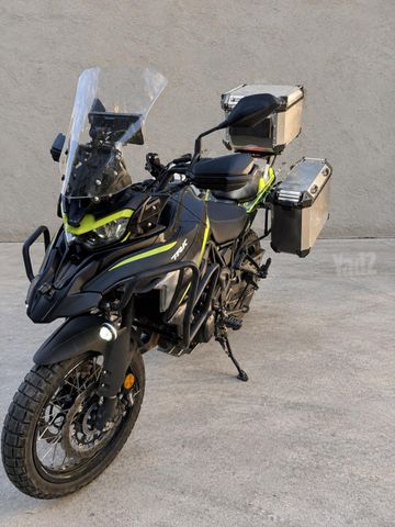 מודעת רכב בנלי TRK702X