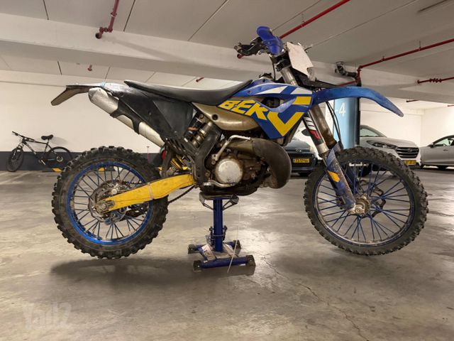 מודעת רכב KTM Enduro