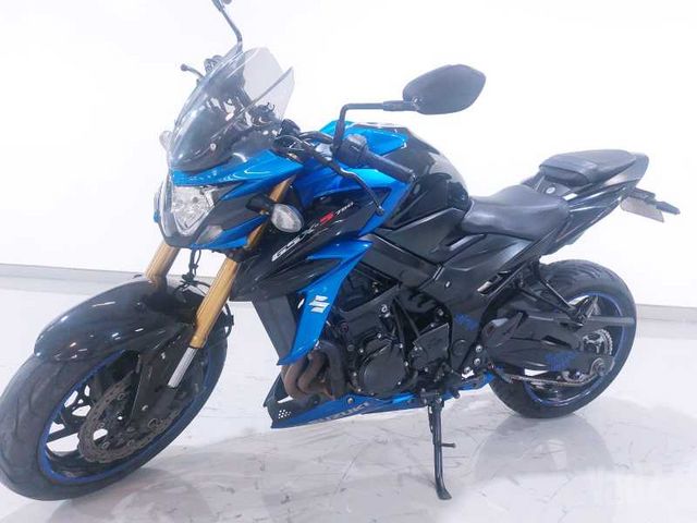 מודעת רכב סוזוקי GSXS750