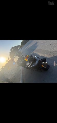 מודעת רכב קימקו דאון-טאון 350