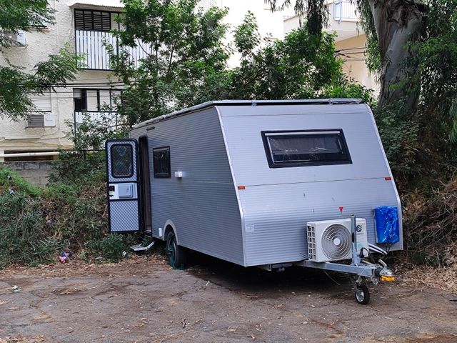 מודעת רכב נגרר (קראוון נגרר)