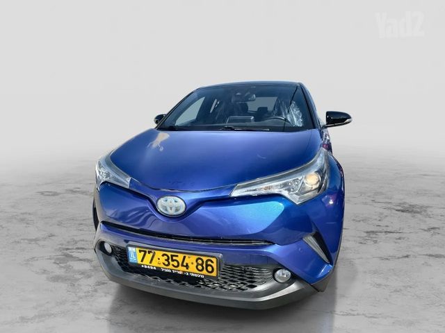 מודעת רכב טויוטה C-HR