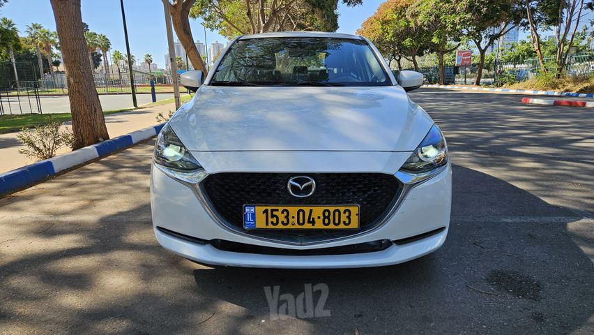 מודעת רכב מאזדה 2