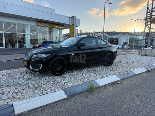 מודעת רכב ב מ וו סדרה 2