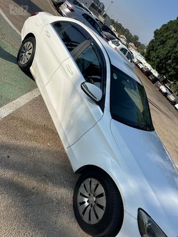 מודעת רכב מרצדס-בנץ C-class