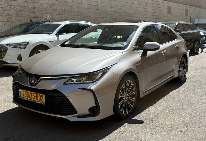 מודעת רכב טויוטה קורולה