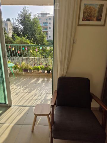 ישראל אלדד 27