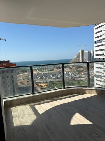 אהוד מנור 8