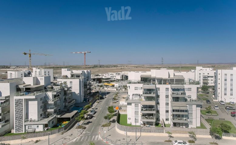 אסתר המלכה 3