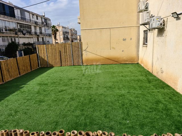 המעפילים 