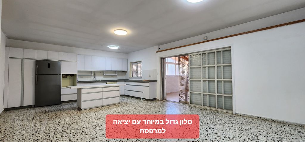 המדרון 16