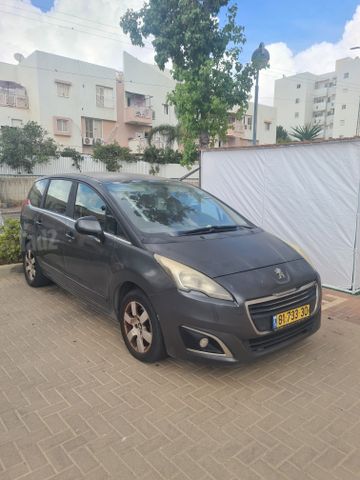 מודעת רכב פיג'ו 5008
