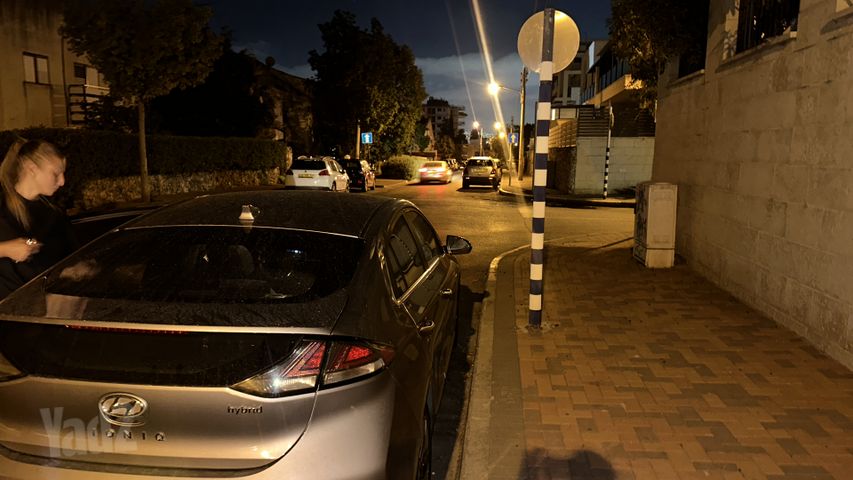 מודעת רכב יונדאי איוניק