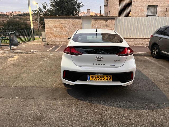 מודעת רכב יונדאי איוניק