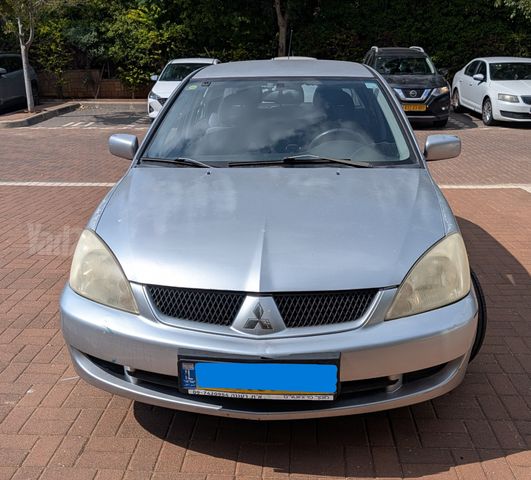 מודעת רכב מיצובישי לנסר