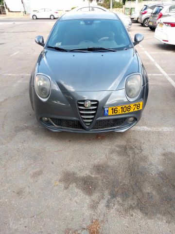 מודעת רכב אלפא רומיאו מיטו