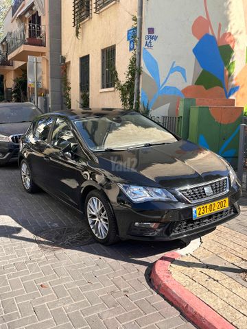 מודעת רכב סיאט לאון