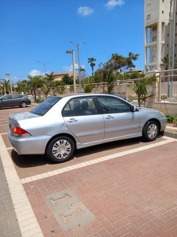 מודעת רכב מיצובישי לנסר