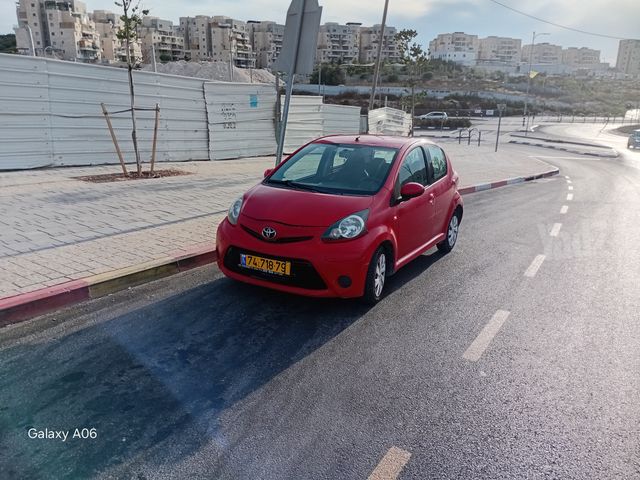 מודעת רכב טויוטה אייגו