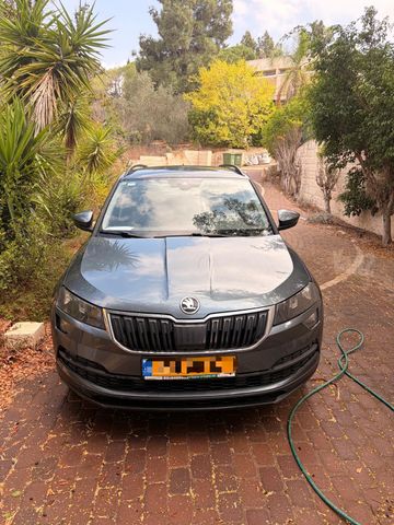 מודעת רכב סקודה קארוק