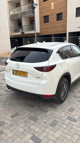 מודעת רכב מאזדה CX-5
