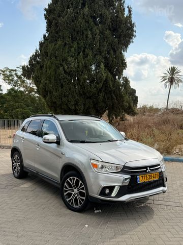 מודעת רכב מיצובישי ASX