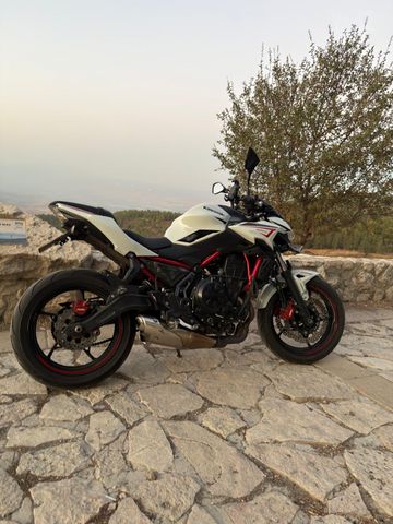 מודעת רכב קאוואסאקי Z650