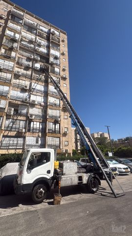 מודעת רכב מנוף