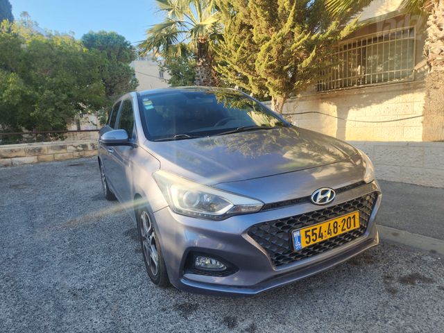 מודעת רכב יונדאי i20