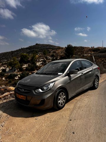 מודעת רכב יונדאי אקסנט i25