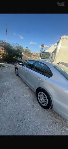 מודעת רכב פולקסווגן ג'טה