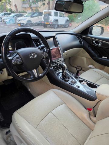 מודעת רכב אינפיניטי Q50