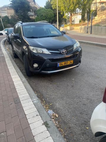 מודעת רכב טויוטה RAV4