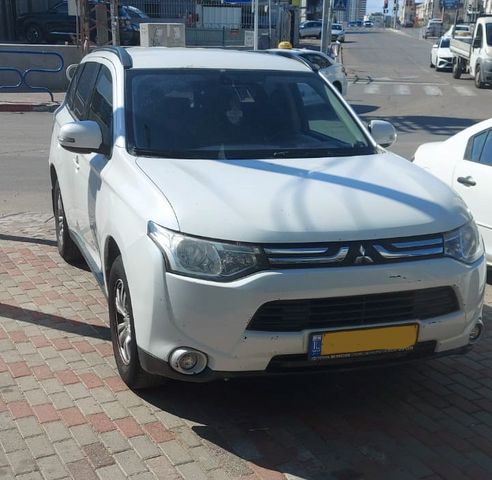 מודעת רכב מיצובישי אאוטלנדר