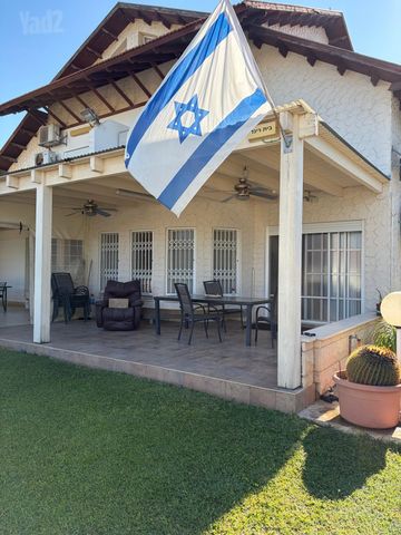 מורד הצבעוני 9