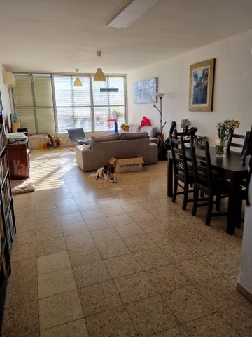 קריניצי 112