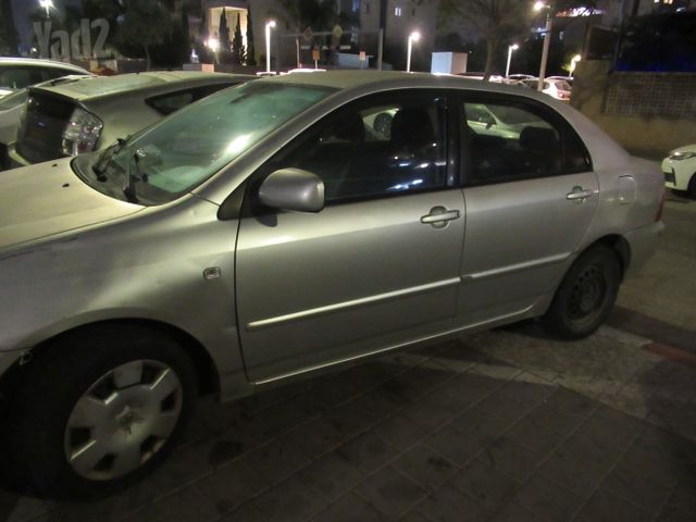 מודעת רכב טויוטה קורולה