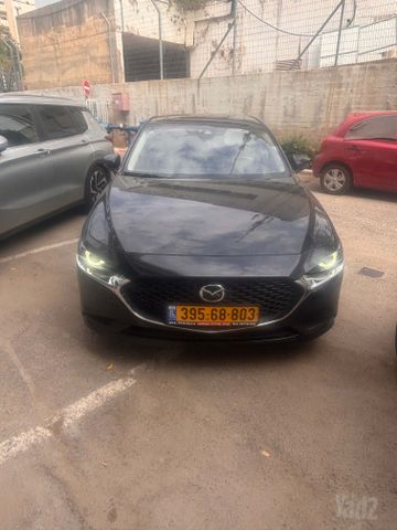 מודעת רכב מאזדה 3