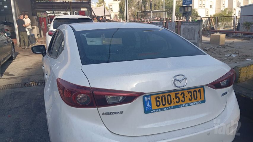 מודעת רכב מאזדה 3