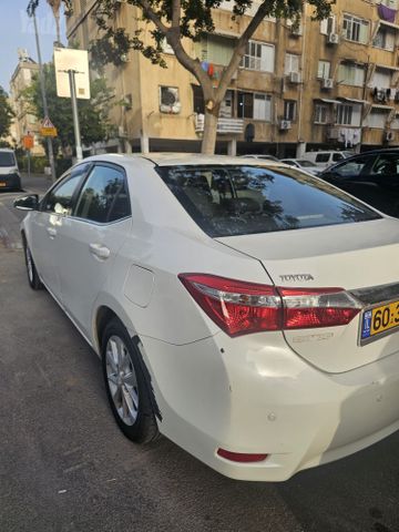 מודעת רכב טויוטה קורולה