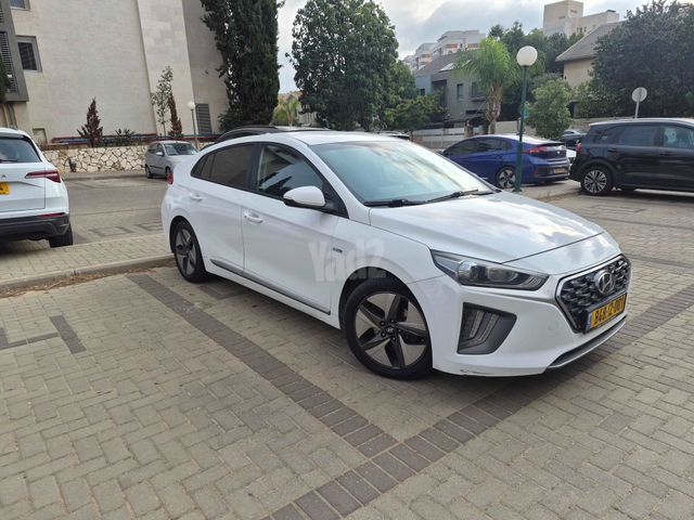 מודעת רכב יונדאי איוניק
