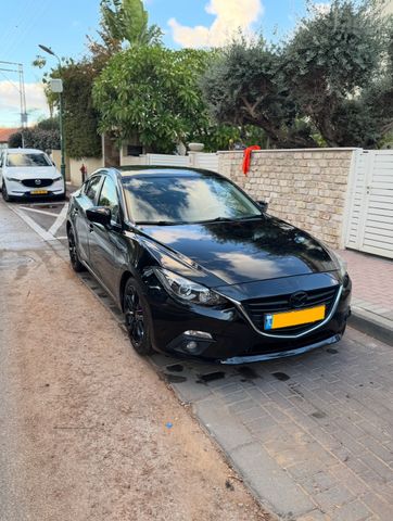 מודעת רכב מאזדה 3