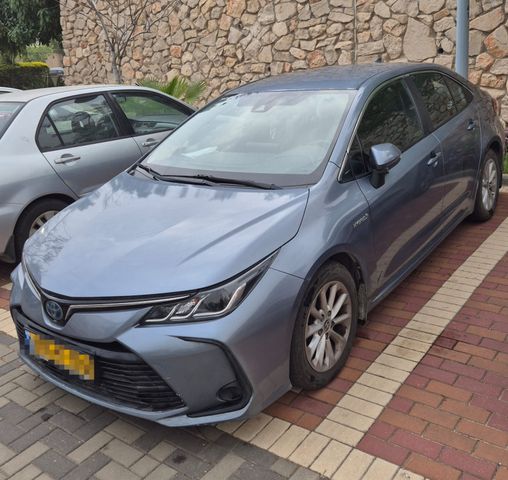 מודעת רכב טויוטה קורולה