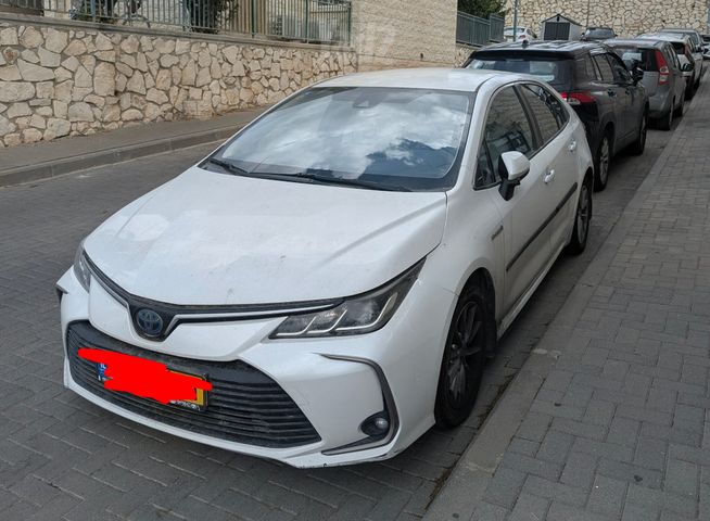 מודעת רכב טויוטה קורולה