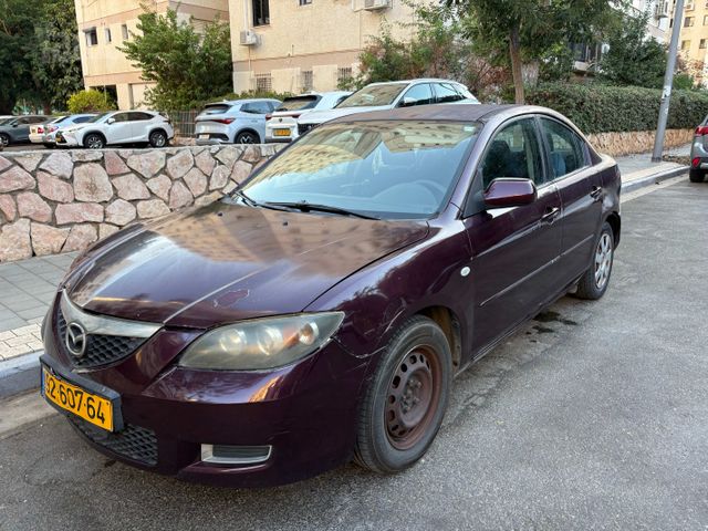 מודעת רכב מאזדה 3