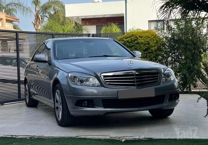 מודעת רכב מרצדס-בנץ C-class